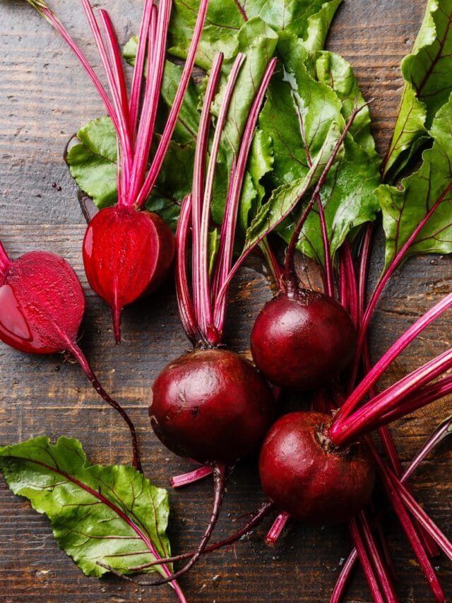 “चुकंदर: खून बढ़ाए, दिल को बचाए, त्वचा निखराए!”